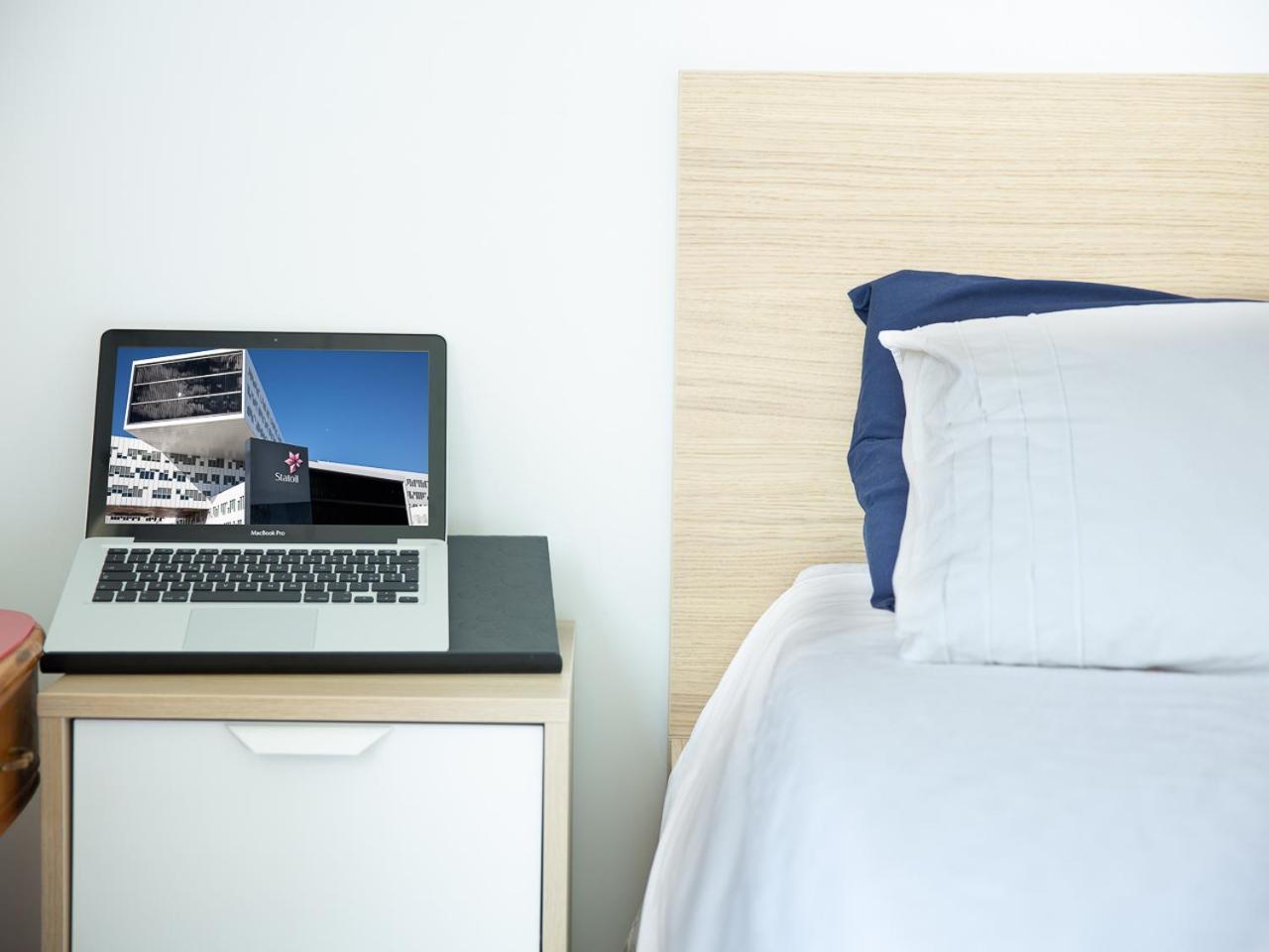 Room In Roma Isole — Foto 1